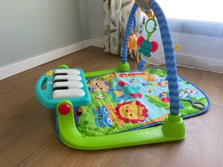 Gimnasio piano bebes fisher price