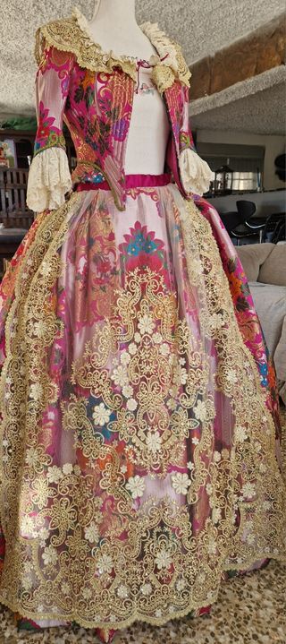 Traje de fallera