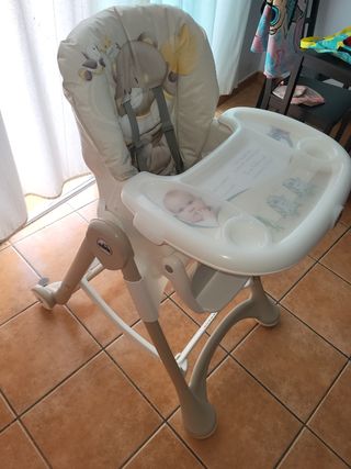 Trona para bebé marca Cam
