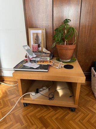 Mueble mesita auxiliar con ruedas