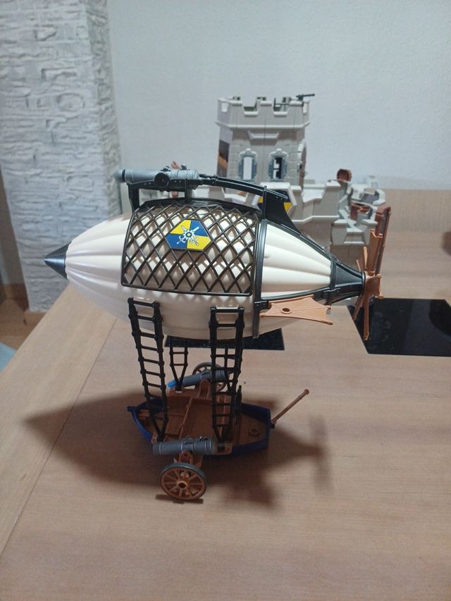 Playmobil dirigible medieval