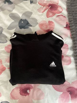 Sudadera Adidas negra