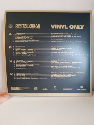 Dimitri Vegas Vinyl Only – Live At Tomorrowland