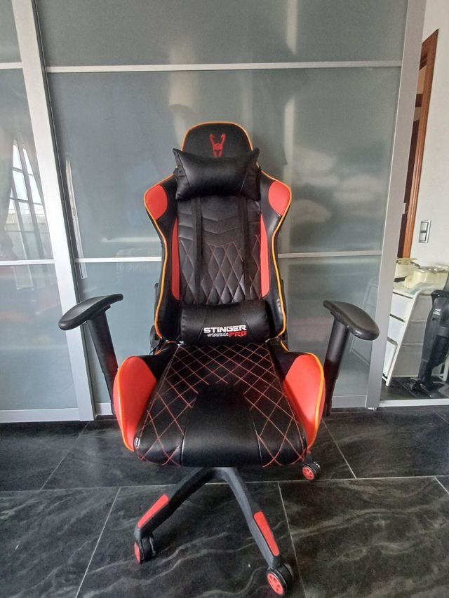 Silla Gamer stinger pro LED ergonómica