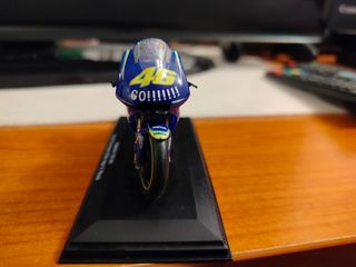Moto Yamaha yzr M1 Valentino Rossi