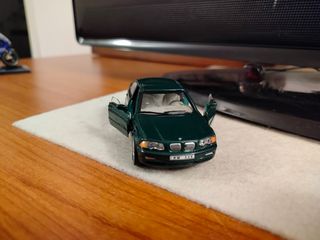 BMW 328i 1:43