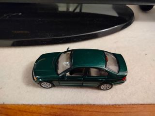 BMW 328i 1:43