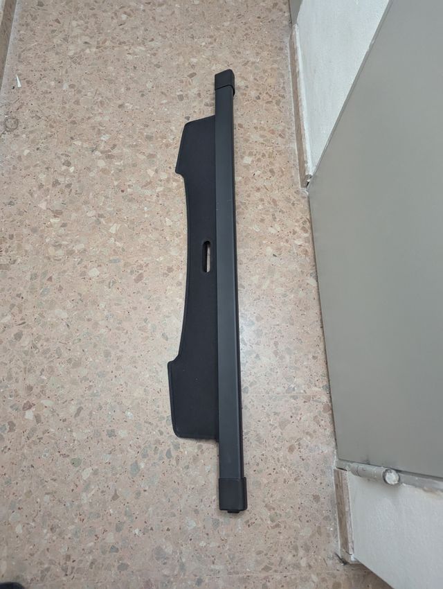 Barra cortina trasera Toyota Corolla