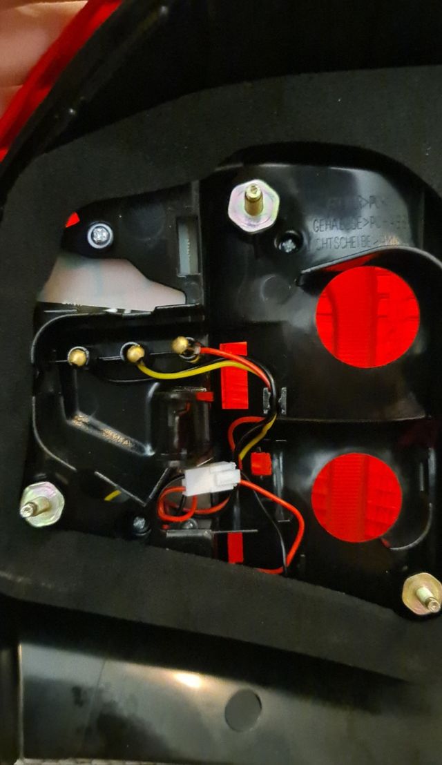 Farolin esquerdo para BMW