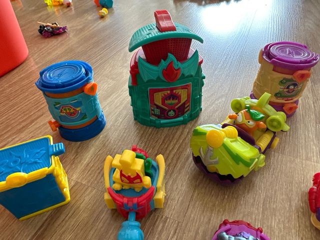 Lote Superthings Varias Temporadas