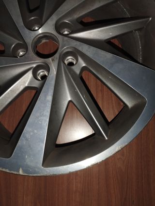 Llanta 18" SEAT
