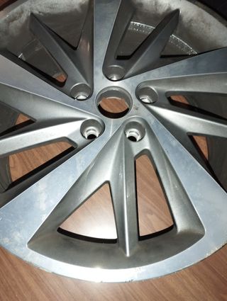 Llanta 18" SEAT