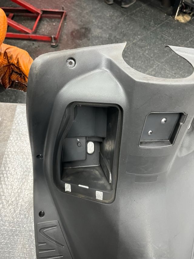 Contraescudo Honda Dylan 125