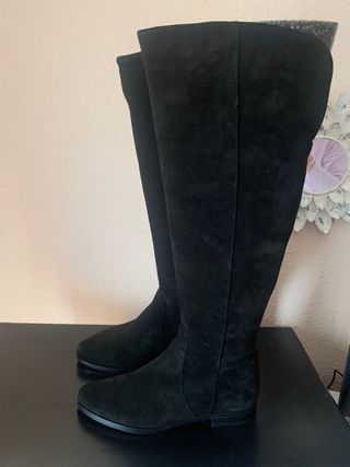 Botas altas de piel a estrenar
