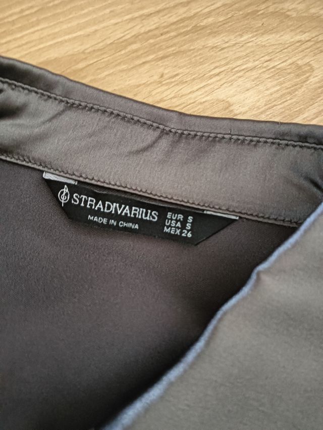 Vestido Stradivarius 