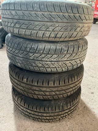 Ruedas casi nuevas