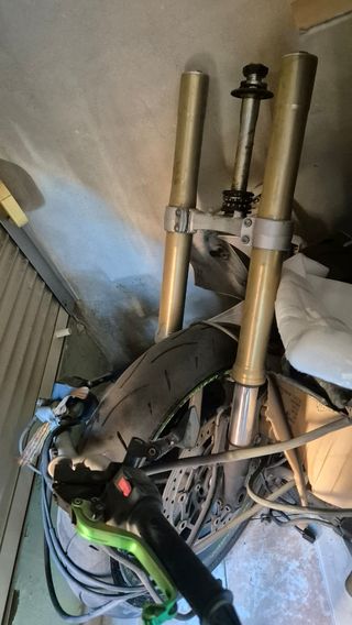 Horquillas, ruedas triumph street triple