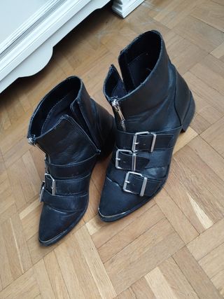 Botines hebillas