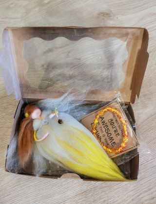 Fata Gemelli con pietra e bracciale