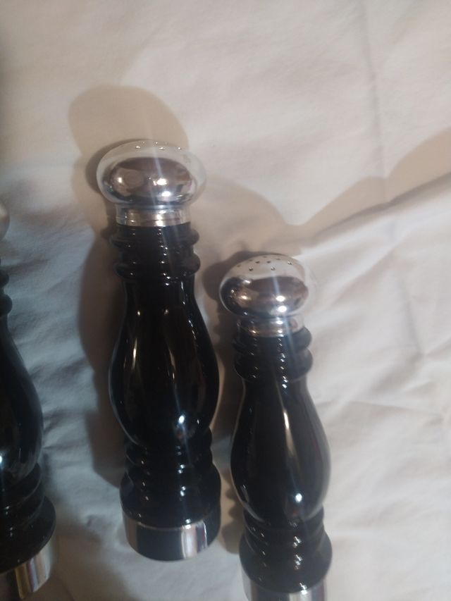 Salseros pimenteros Avon