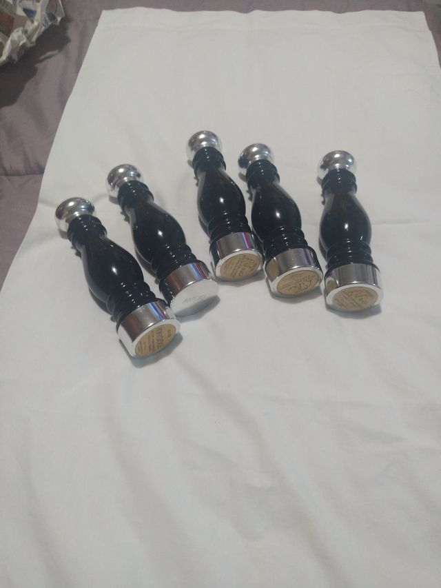 Salseros pimenteros Avon