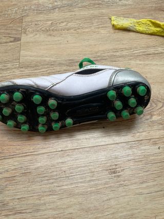 Zapatillas KELME futbol hierba