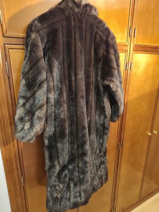 Abrigo visón sintetico