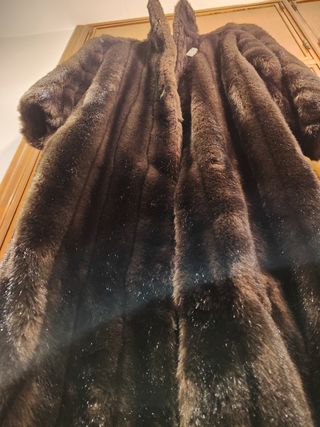 Abrigo visón sintetico