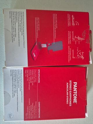 Portacellulare e cuffie linea Pantone