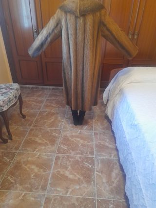 Abrigo piel n.u.t.r.i.a.