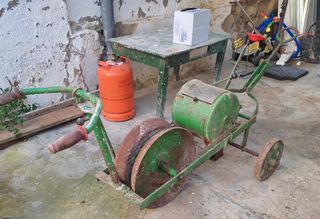 Sembradora de Maiz Antigua