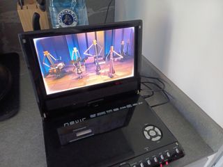 REPRODUCTOR DVD PORTÁTIL  NEVIR