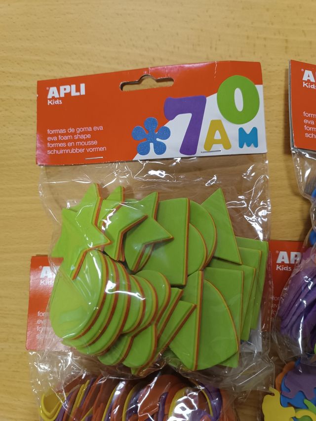 Gomaevas Apli de letras, números, animales y