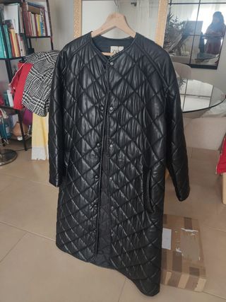 Abrigo acolchado polipiel Zara