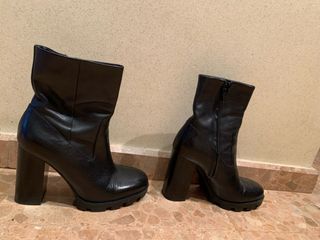 Botines piel negros