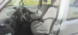 Opel Agila 2001