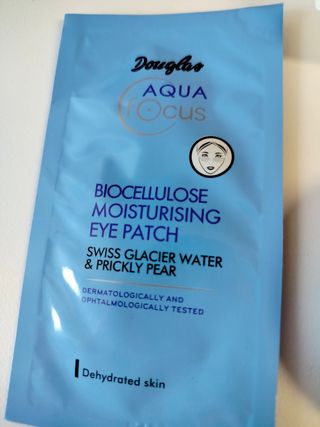 Mascarilla facial y ojos Douglas neceser.