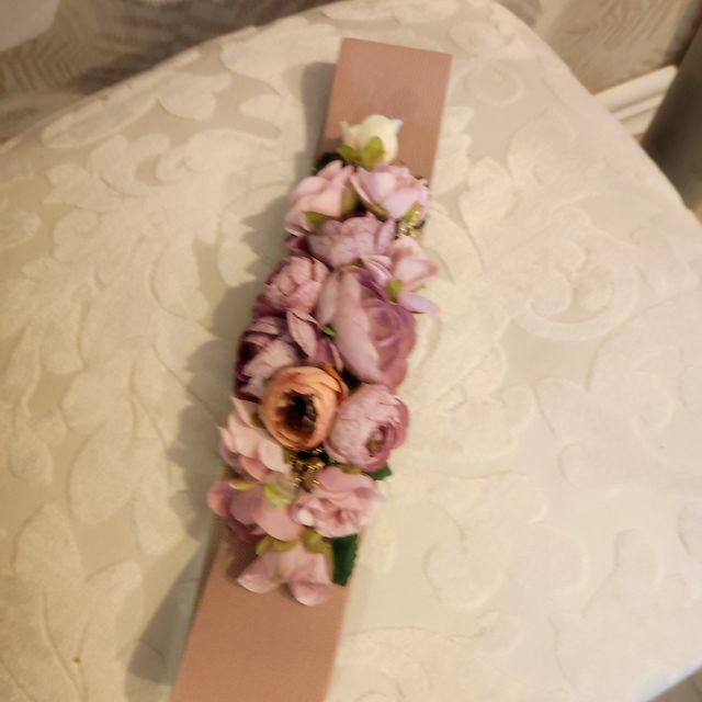 Cinturón elástico con composición floral