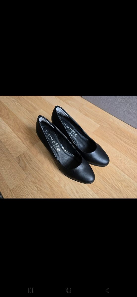 Zapatos negros de salon  con  tacon mujer