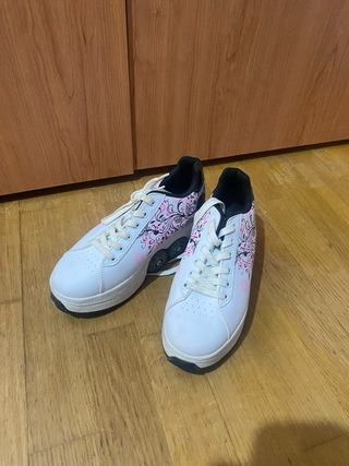 Zapatos de niña con ruedas de talla 36