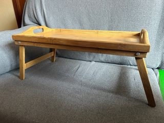 Mesa auxiliar de bambú plegable