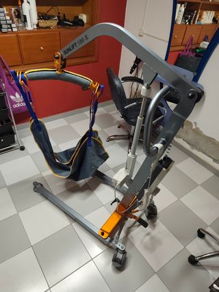 Grúa personas, poco uso.