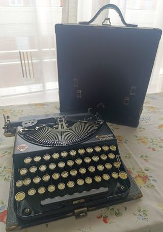 Máquina de escribir Remington Portable