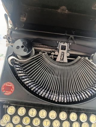 Máquina de escribir Remington Portable