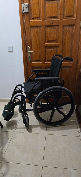 Se vende silla de ruedas