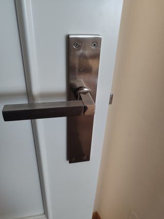 Puerta de paso lacada en blanco