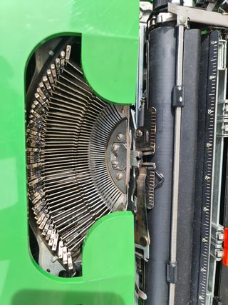 Máquina escribir Antares 145