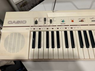 Organo Casio Retro años 80