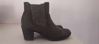 Botines color verde caqui 