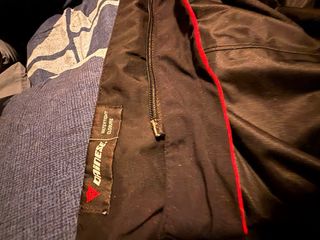 Chaqueta y pantalón de moto DAINESE 